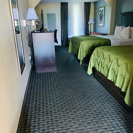 Quality Inn & Suites Miramar Beach Bagian luar foto