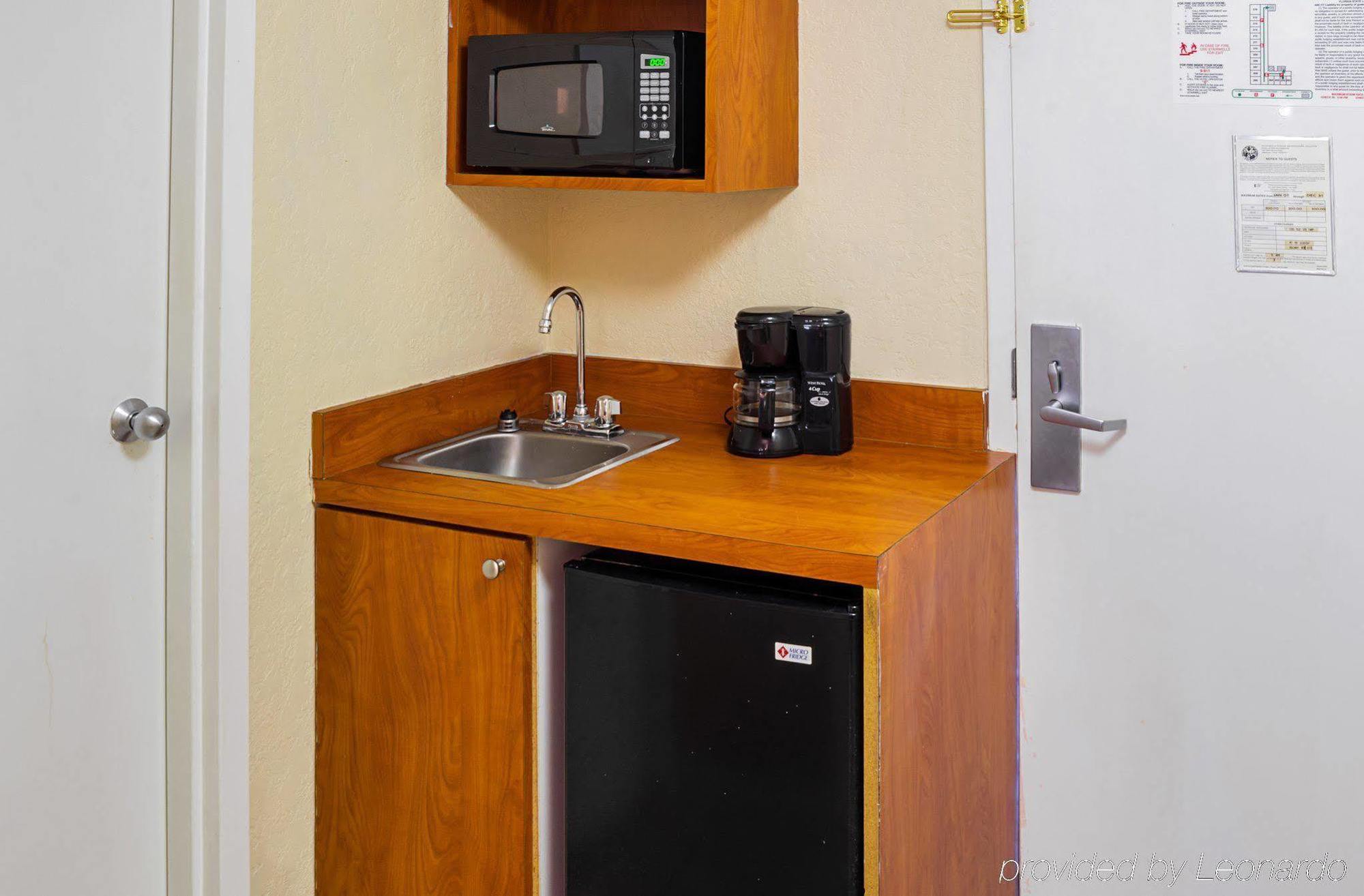 Quality Inn & Suites Miramar Beach Bagian luar foto