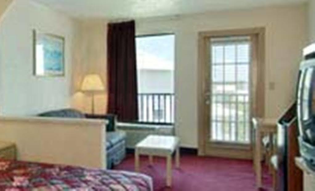 Quality Inn & Suites Miramar Beach Bagian luar foto